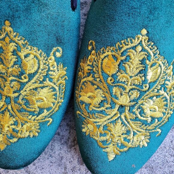 Harpelunde Men Moccasins Embroidered Velvet Loafers Smoking Slippers Size 11